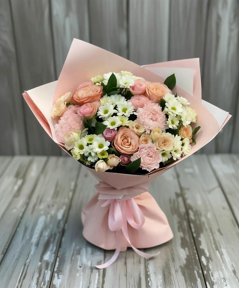 Букет цветов из: Гвоздики, Розы и Хризантемы в Латной