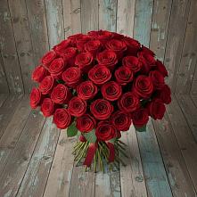 Букет 55 Красных роз Фридом #REPLACE_PRED# Латной