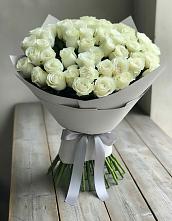Букет 35 Белых роз в Латной