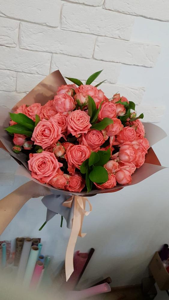 Букет цветов из: Розы в Латной