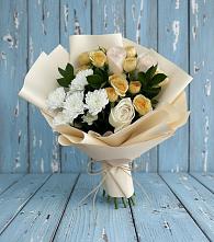 Букет цветов из:  Розы и Хризантемы в Латной