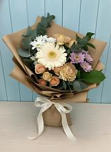 Букет цветов из:  Герберы и Хризантемы в Латной