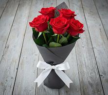 Букет 5 Красных роз Эдлесс Лав #REPLACE_PRED# Латной