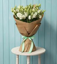 Букет цветов из:  Лизиантусы в Латной