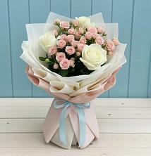 Букет цветов из:  Розы в Латной