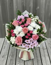 Букет цветов из:  Альстромерии, Гвоздики, Розы и Хризантемы в Латной