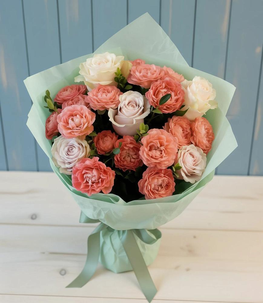 Букет цветов из: Розы в Латной