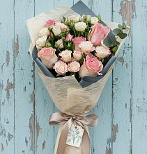 Букет цветов из:  Розы в Латной