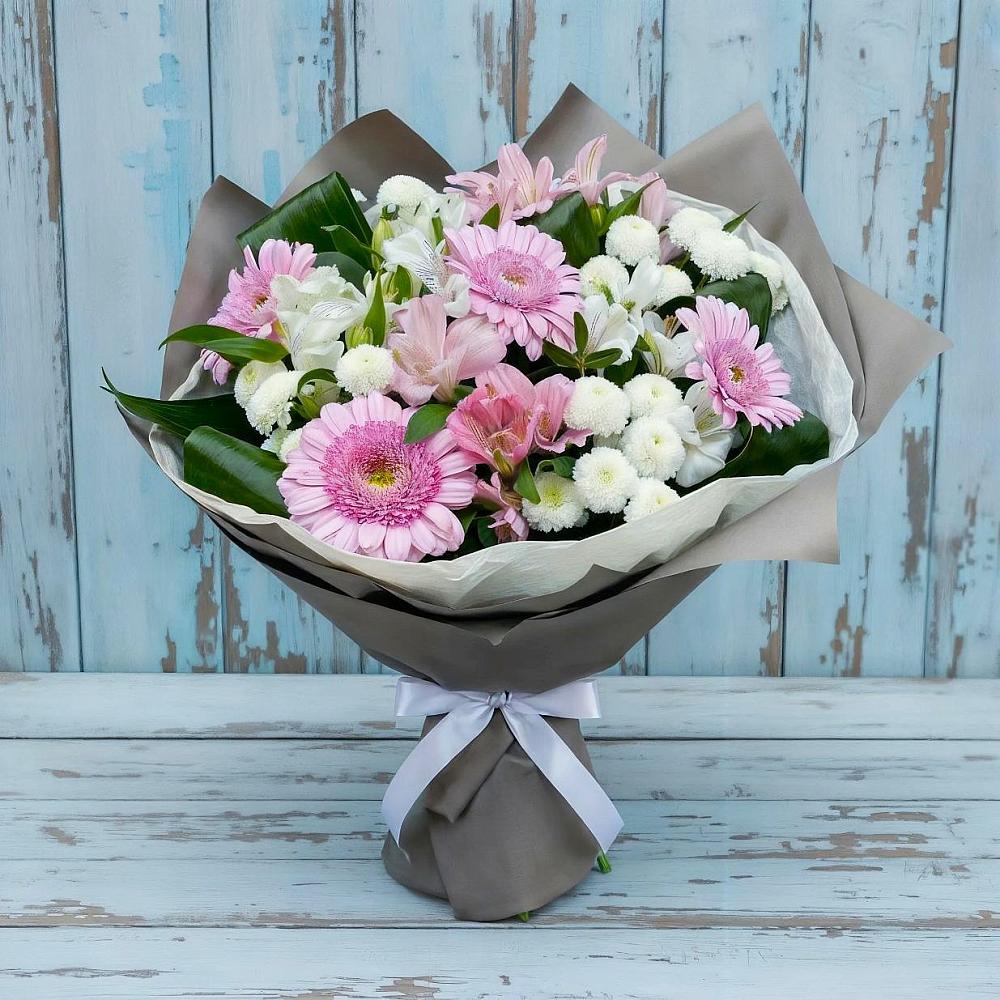 Букет цветов из: Герберы, Альстромерии и Хризантемы в Латной