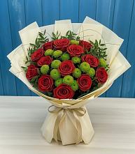 Букет цветов из:  Розы и Хризантемы в Латной