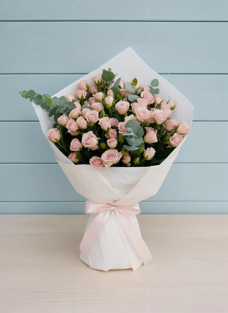 Букет цветов из: Розы в Латной